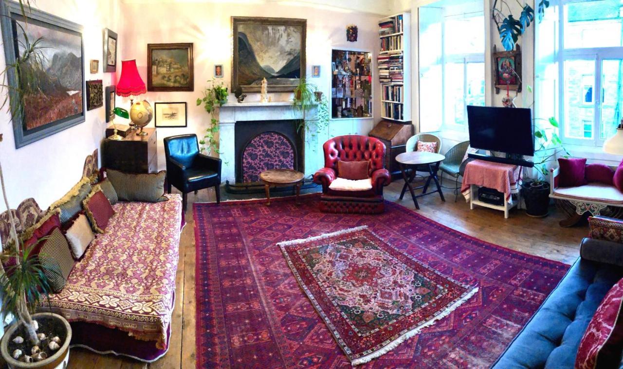 Central Apartment With Parking, Original Art And Antiques Edinburgh Luaran gambar